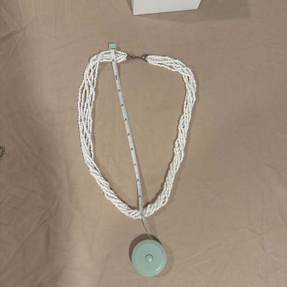 Vintage Multi-Strand White Seed Bead Necklace - Picture 2 of 2